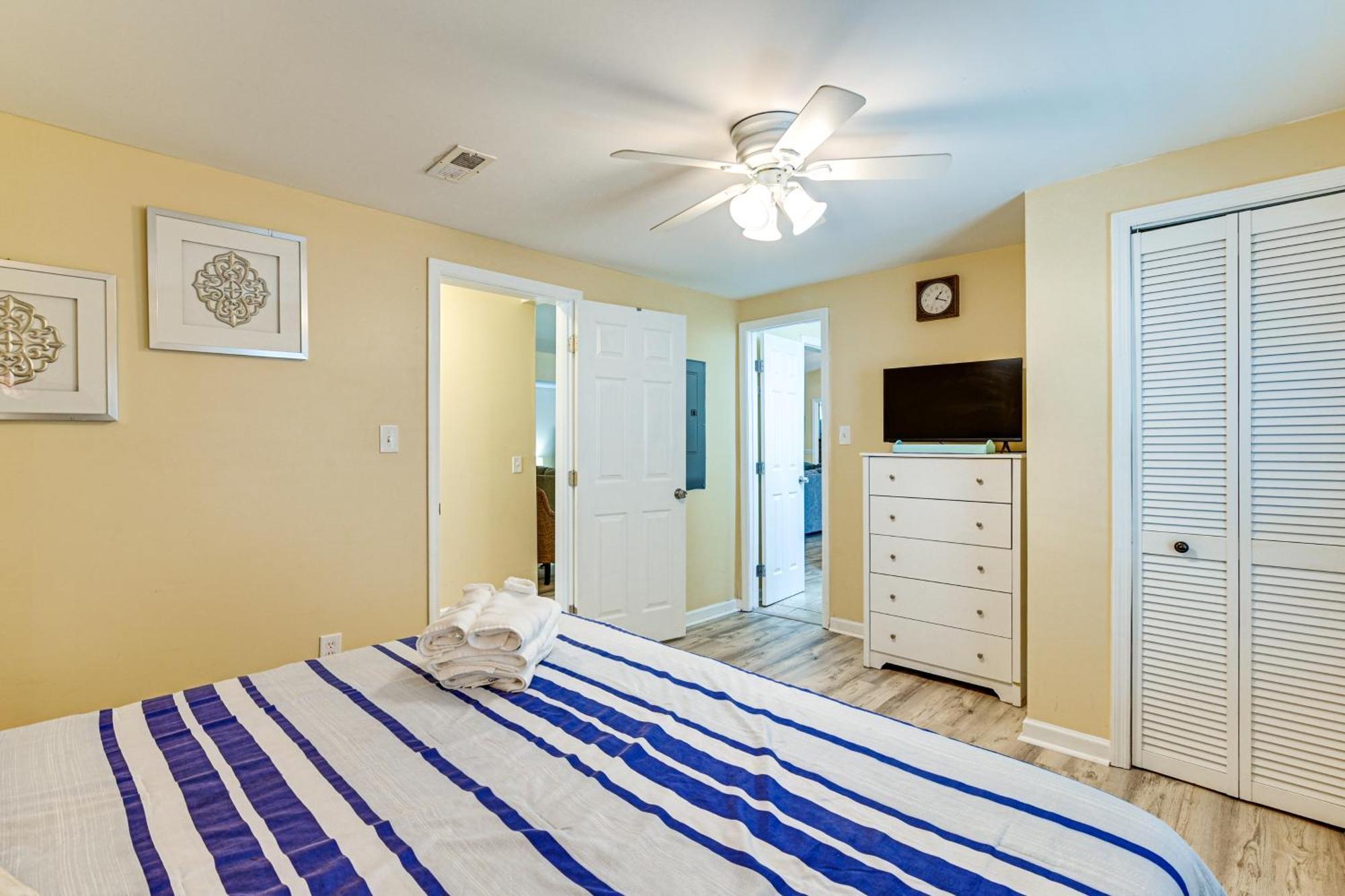 Lovely Myrtle Beach Getaway - Walk To Beach! Εξωτερικό φωτογραφία
